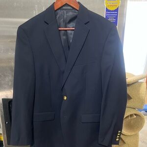 Chaps navy blue men’s blazer. Size 40 regular. No pics stains or discoloration.